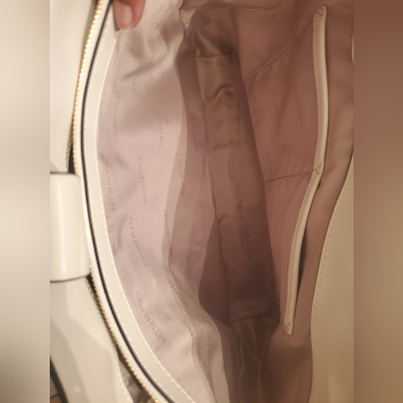 Make an Offer/ NWT Calvin Klein red/brown Purse - Picture 4 of 5